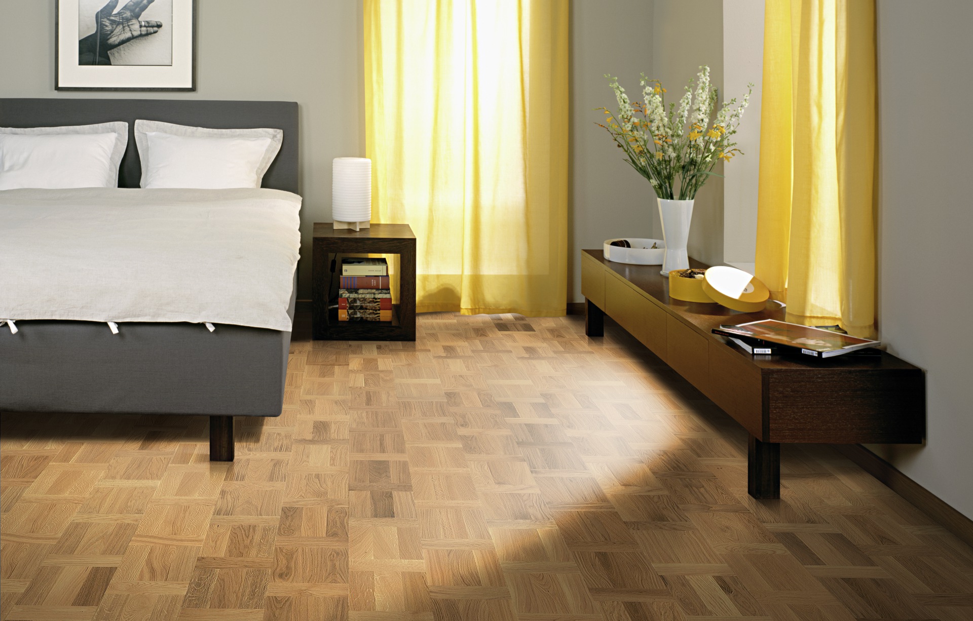 Паркетная доска Kahrs Европейский Ренессанс Дуб Палаццо Ровере Palazzo Rovere 153138EK50KW240 Variation 2426×198,5×15 фото в интерьере